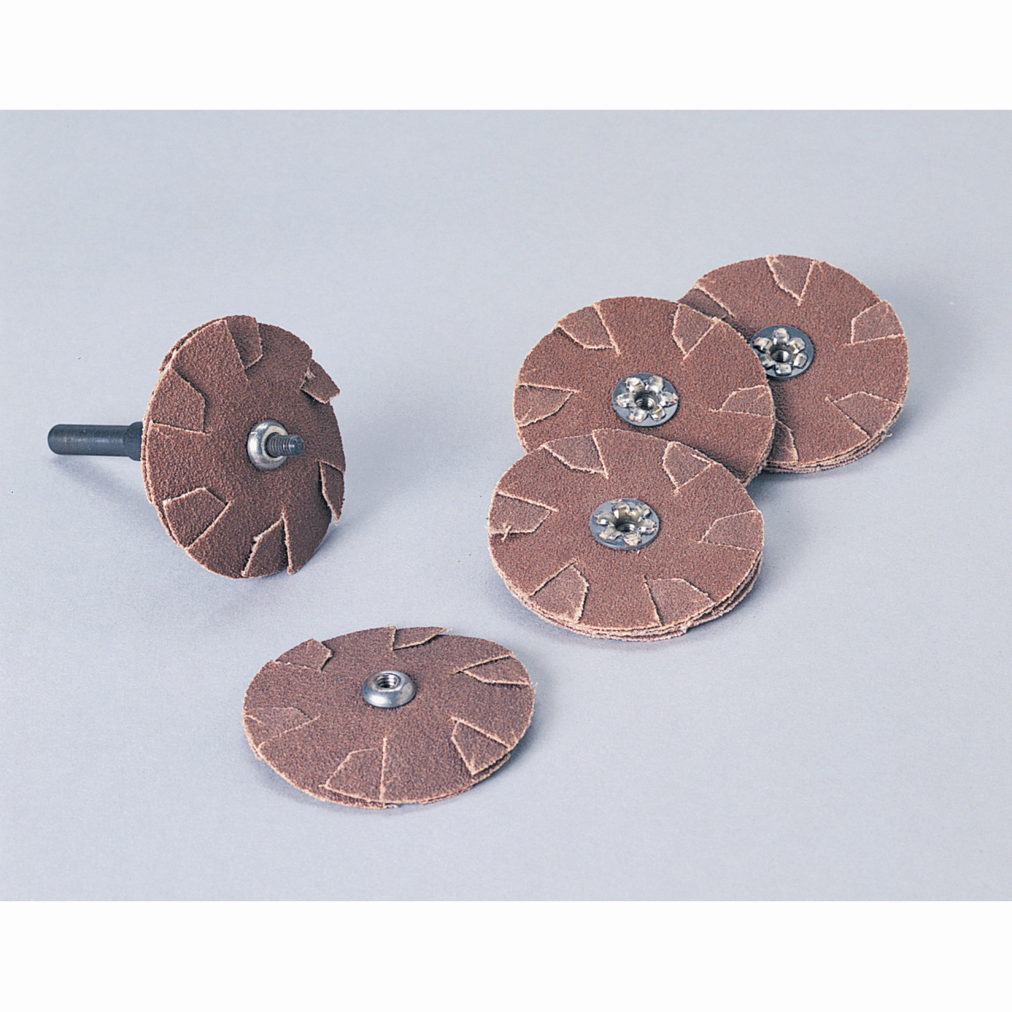 Standard Abrasives A/O Slotted Cloth Disc, 704940, 3 in, 80,100/Carton