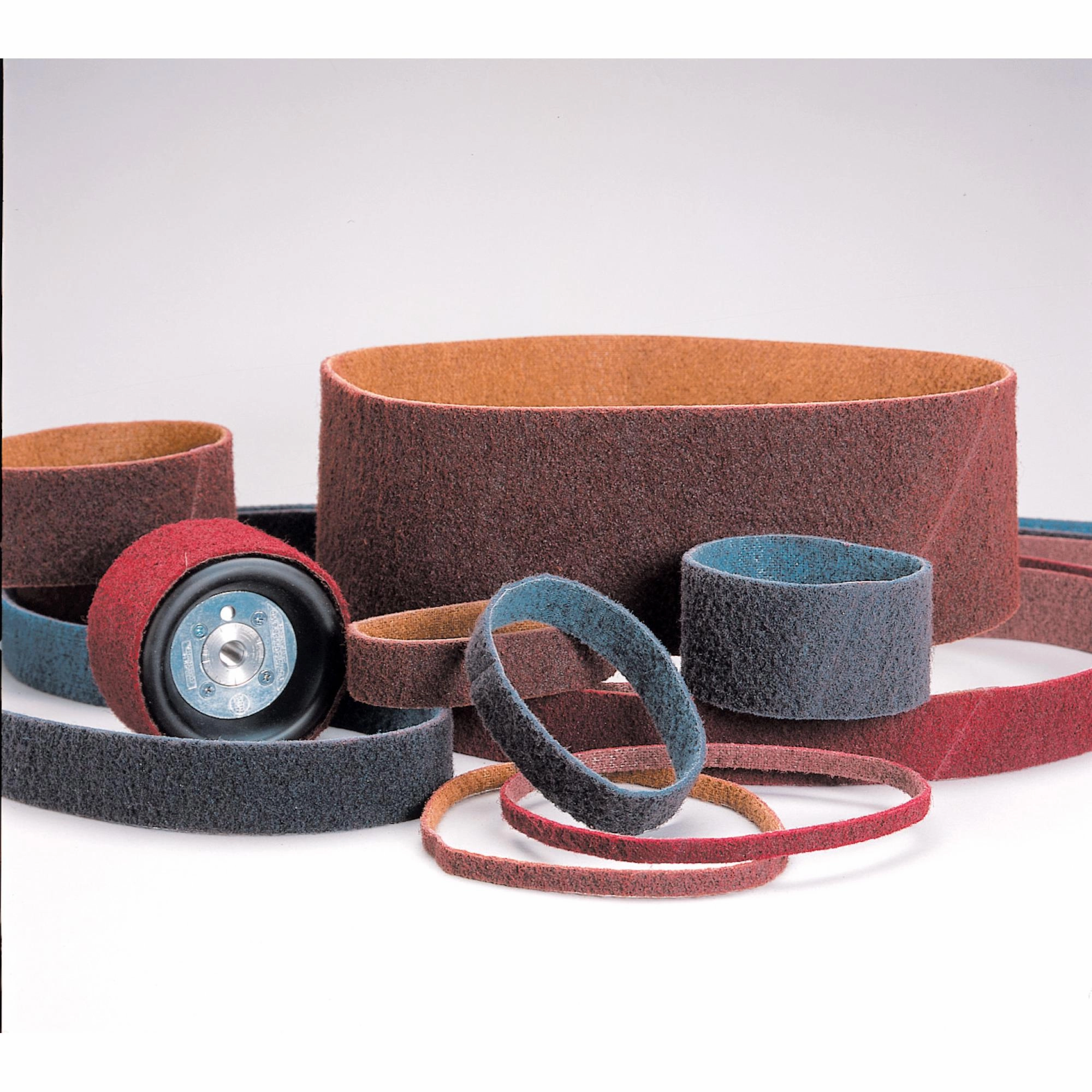 Standard Abrasives Surface Conditioning RC Belt 888127, 1 in x 18 inMED